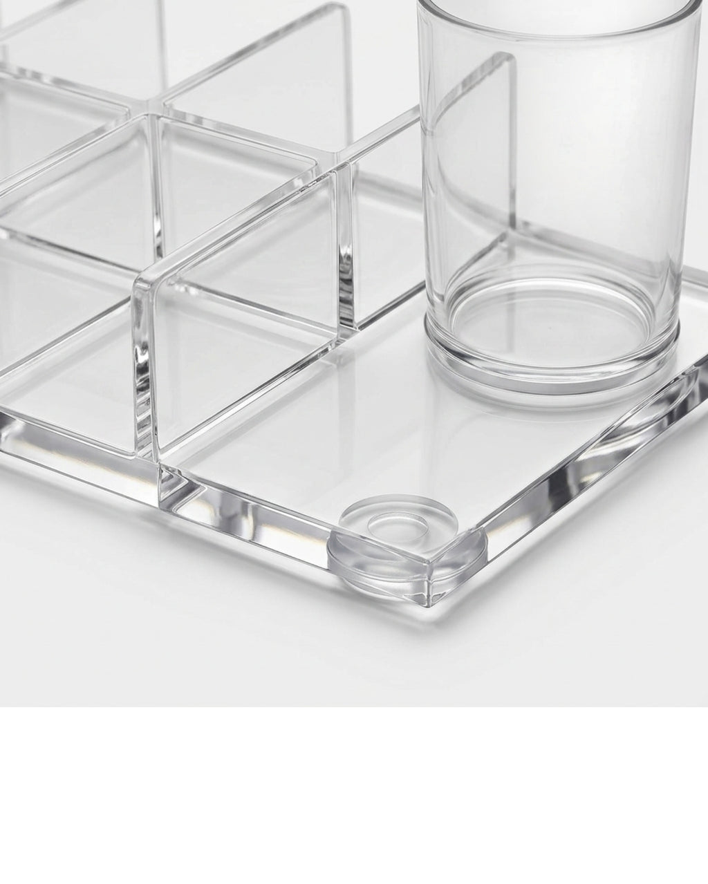 Wofka Eight Slot Acrylic Palette Organizer with Two Removable Cups Clear - Detail view